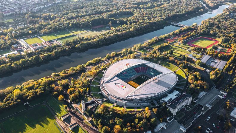 Dito, ipapakilala namin sa inyo ang mga istadyum na ito. Sa panahon ng 2024 European Championship, bukas ang lahat ng fan zones araw-araw nang libre.